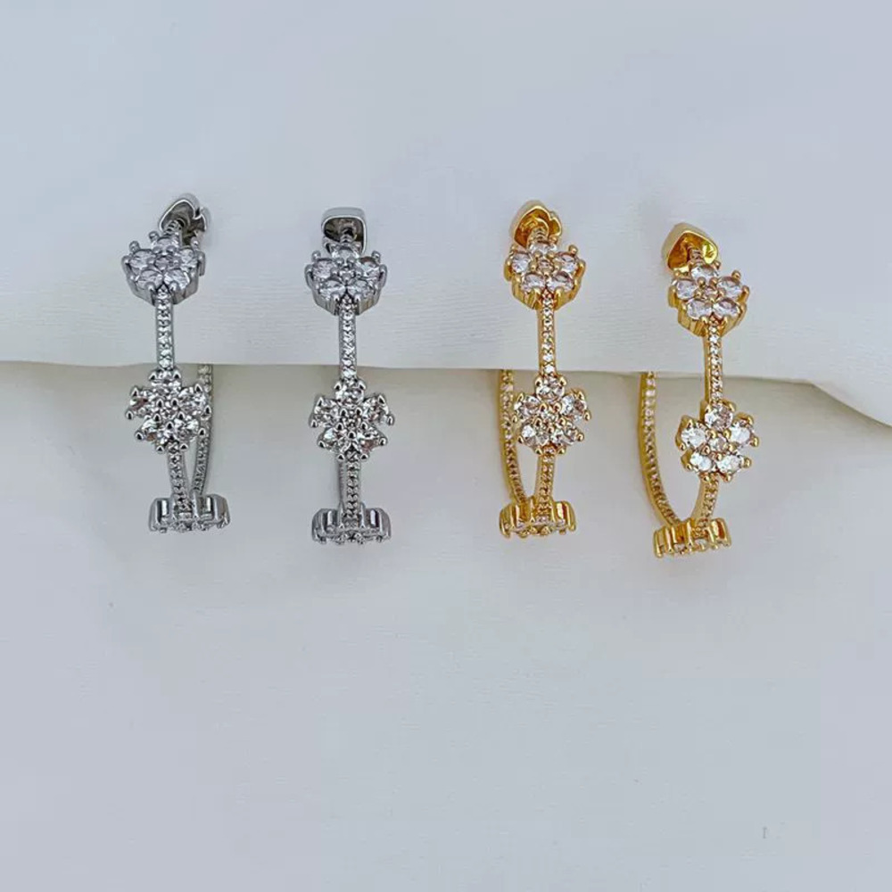 Kendra Scott Zircon Flower Design Letter Earrings